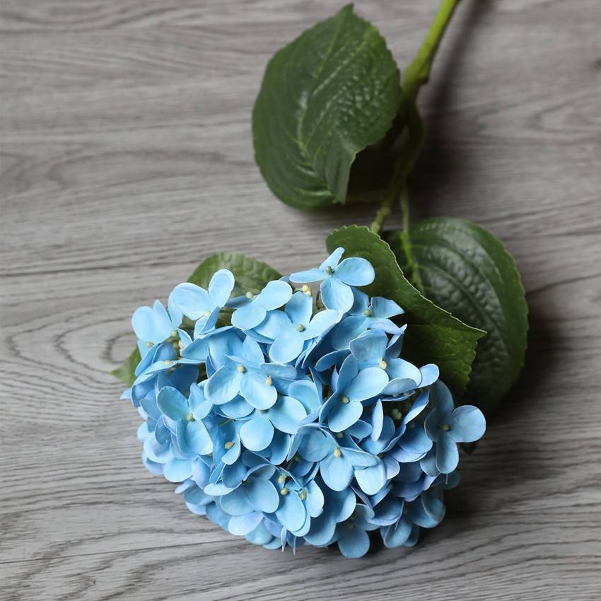 French Hydrangea 62cm Artificial PU Small Berries Autumn Color Series Real Touch Flower Photography Props Artificial Hydrangea