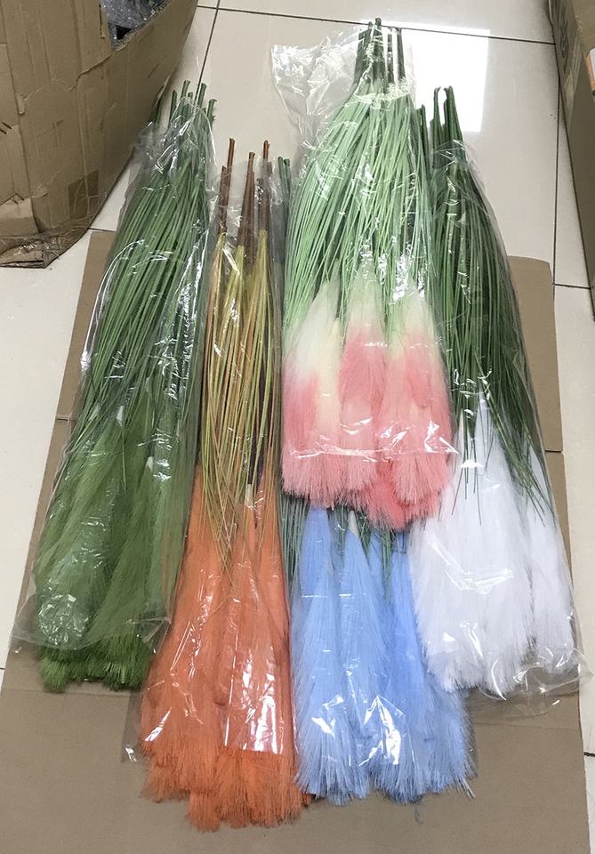 Wholesale 80cm 3 Head Flame Retardant Artificial Reed Pampas Grass Green Plant Put Bundle Flower Ornaments