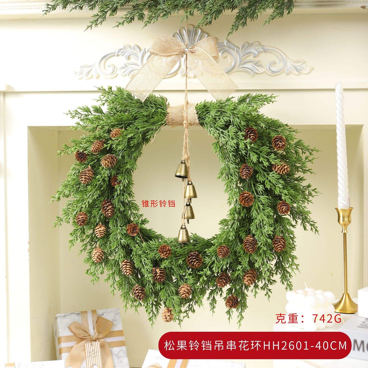 Christmas Wreath PE Artificial Flower Garland with Norfolk Pine Vine Design European Style Ring Shape